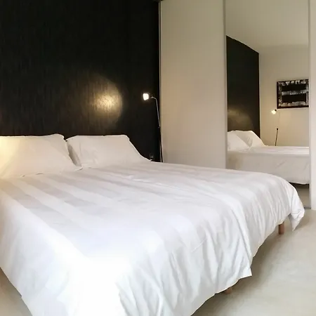 3b - 19 Rue Des Etats Unis Apartment *